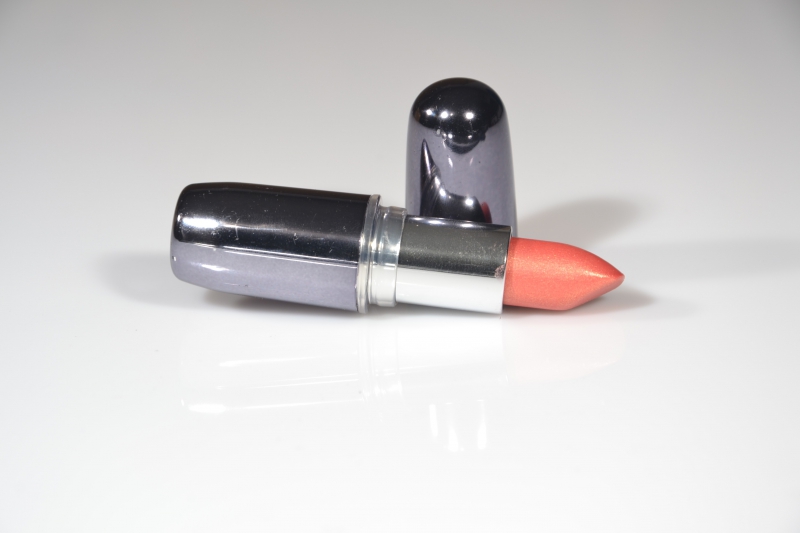 esthetique-COTIGNAC-min_lipstick-273109